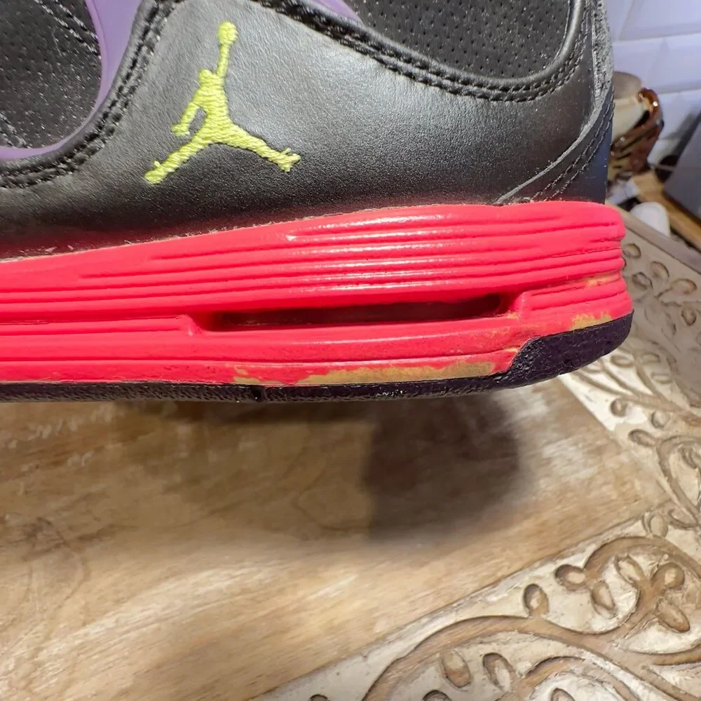 Jordan’s Nike Jordan Retro 2013 Red / Purple 6.5y - Picture 8 of 12